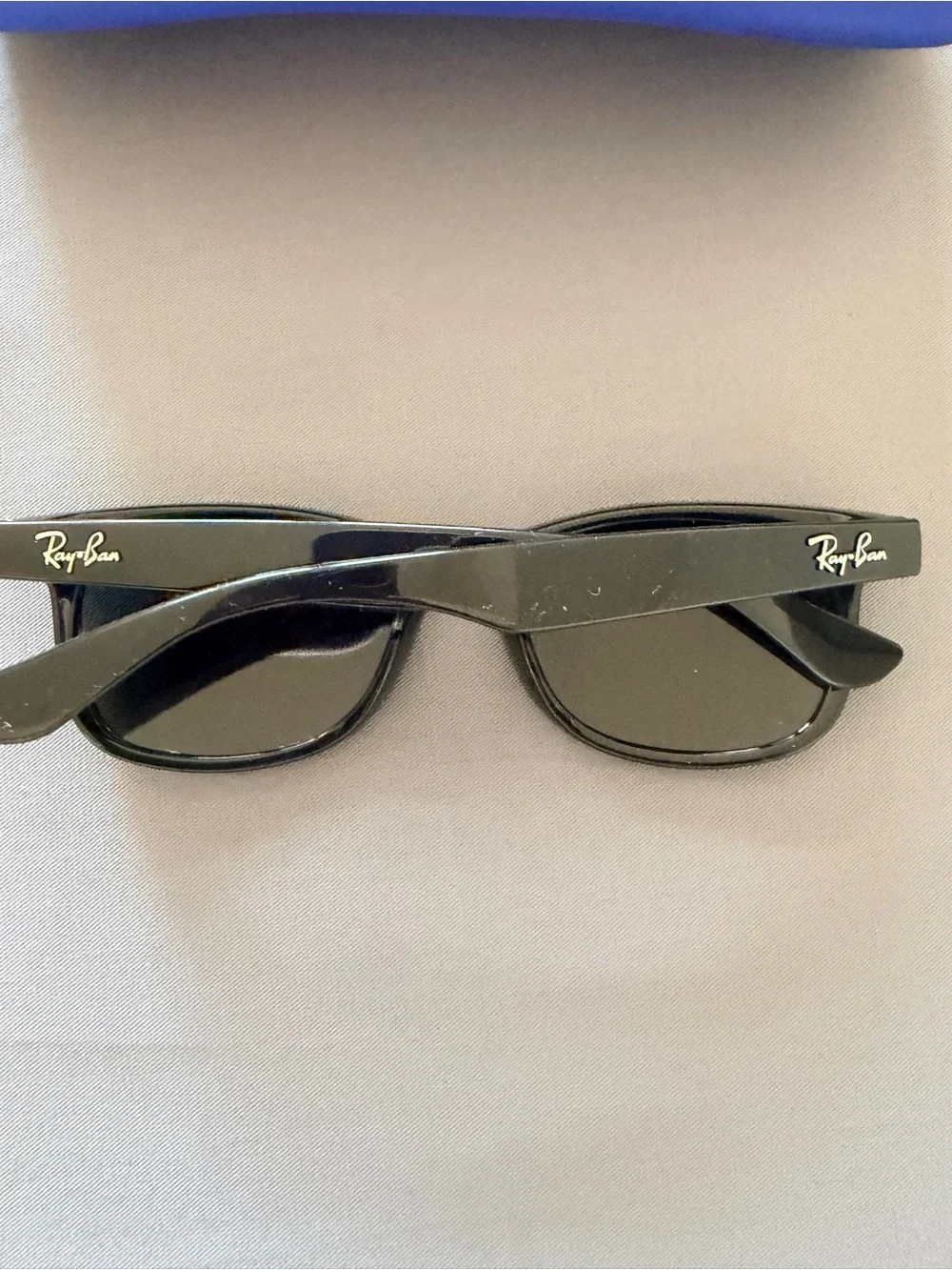 Ray-Ban Junior RJ9052S Kids Wayfarer Sunglasses Black w/ Case EUC Authentic